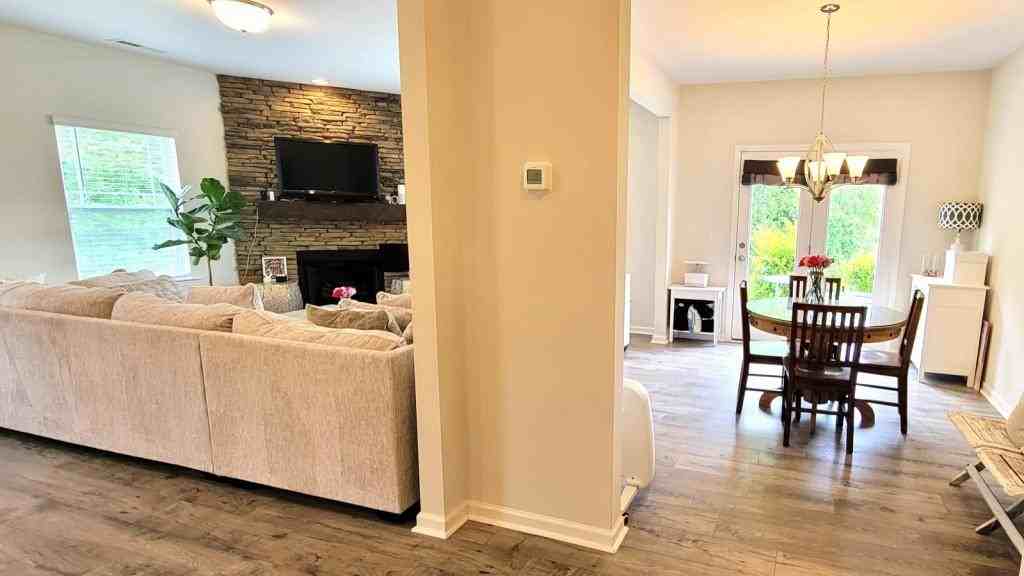 651 Metro Sta - Photo 5 of 22