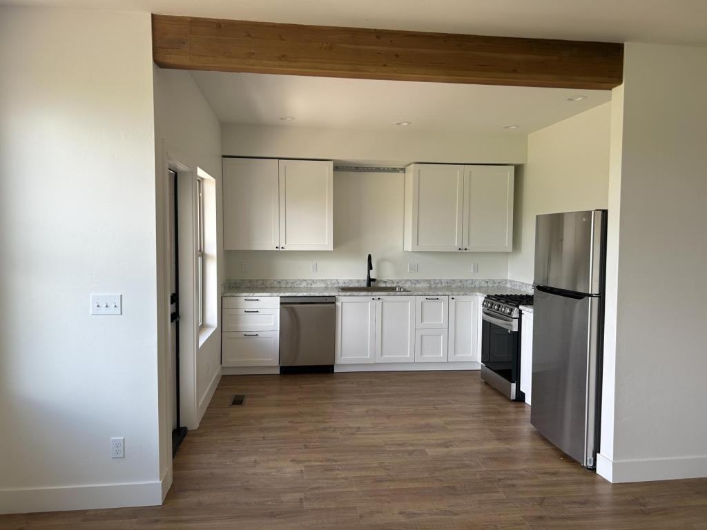 26 Groves Dr - Photo 3 of 6