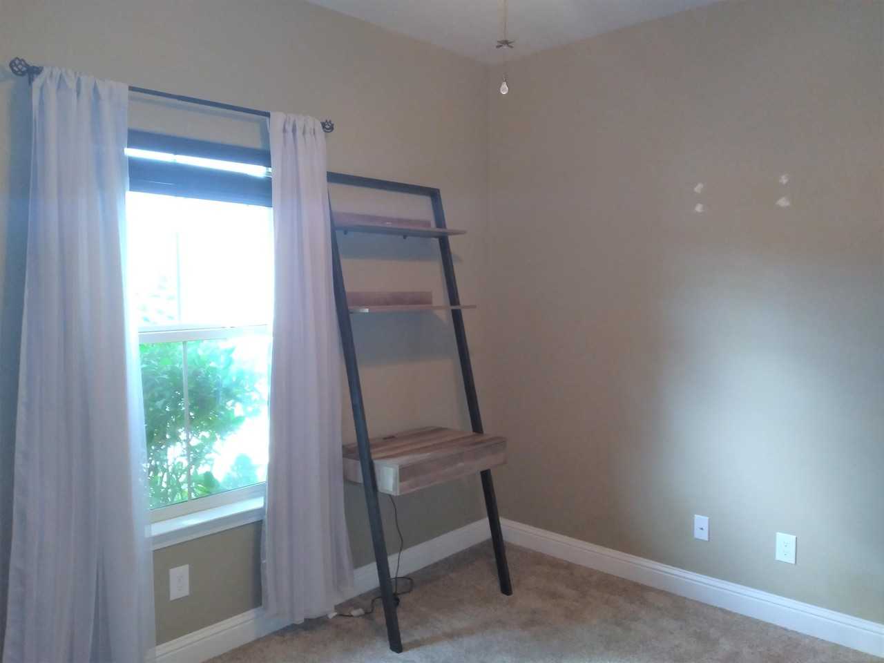 577 Ficklin Dr - Photo 2 of 47