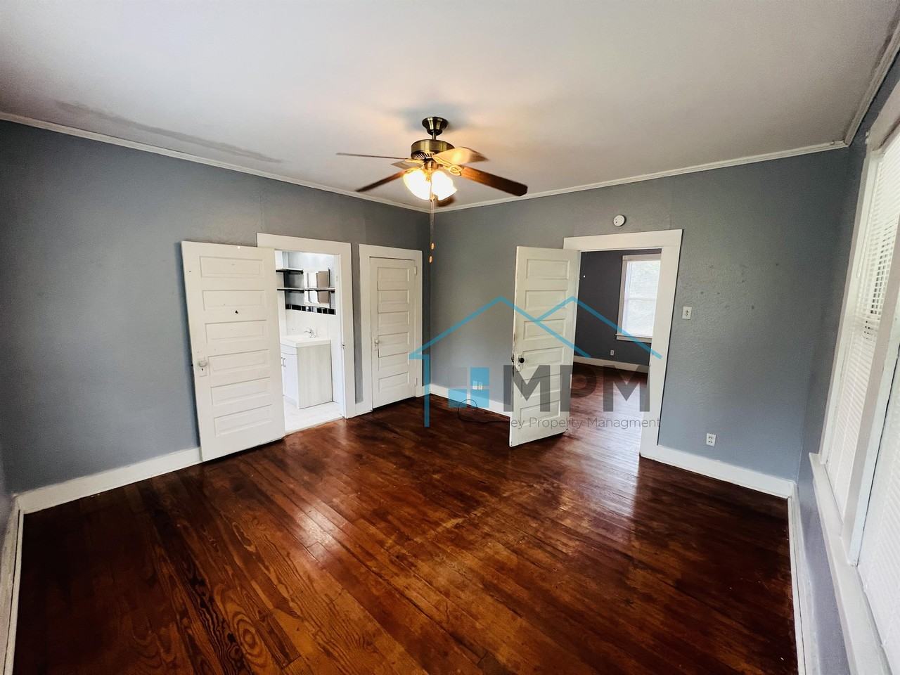 3584 Louise Anne St - Photo 2 of 19