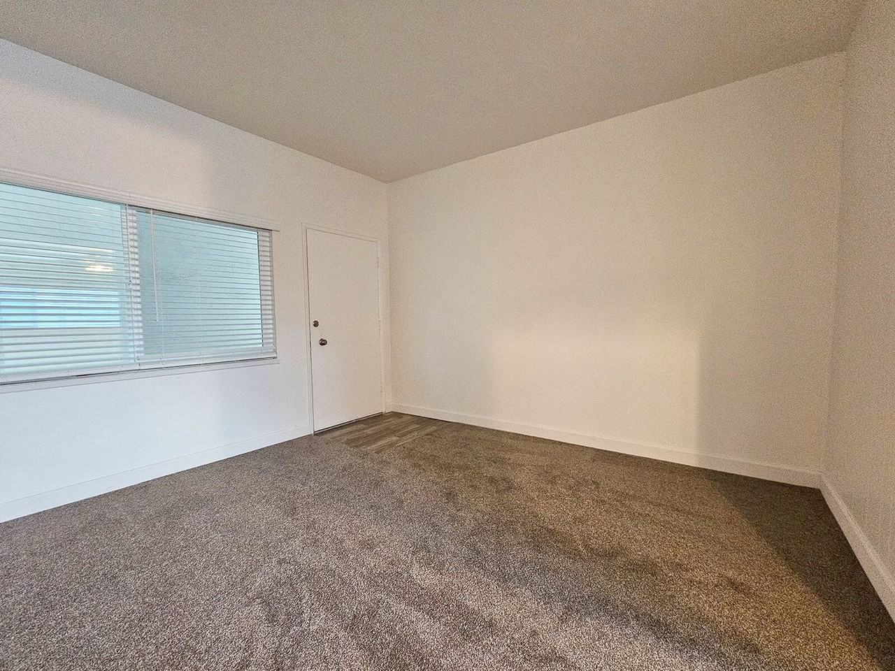 Oceanridge Apartments - Photo 2 of 21