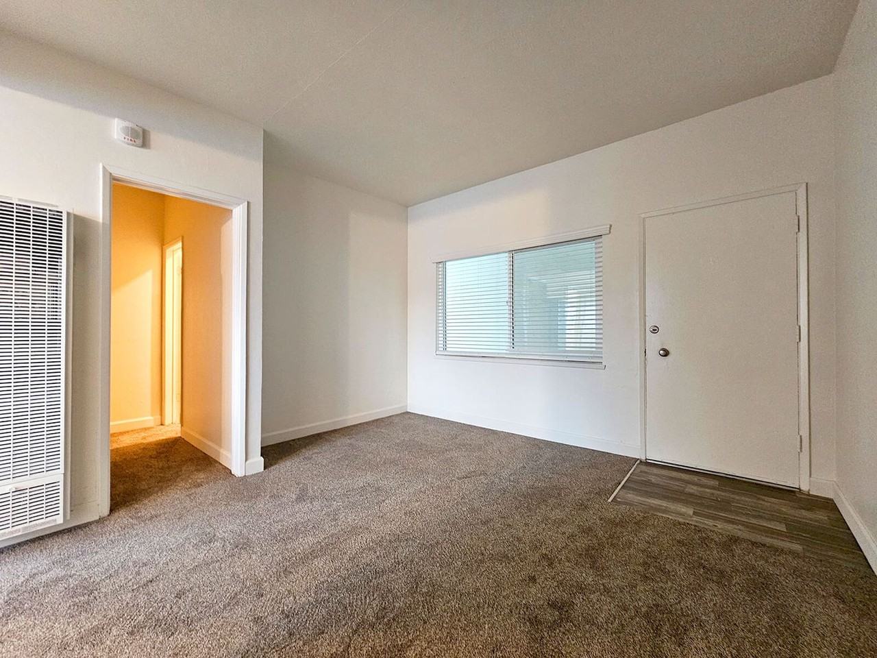 Oceanridge Apartments - Photo 4 of 21