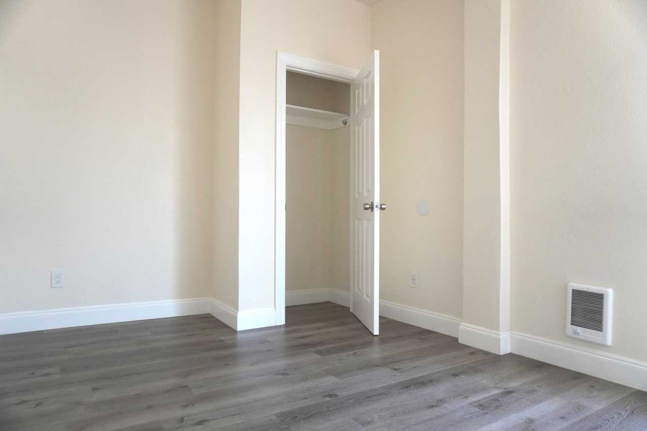 Los Robles Apartments - Photo 6 of 7