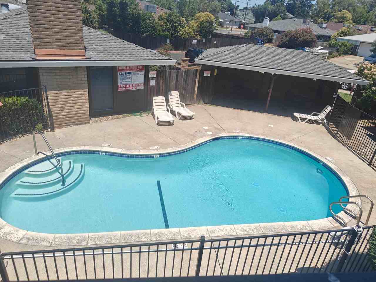 Hidden Oak Apartments - Photo 2 of 15