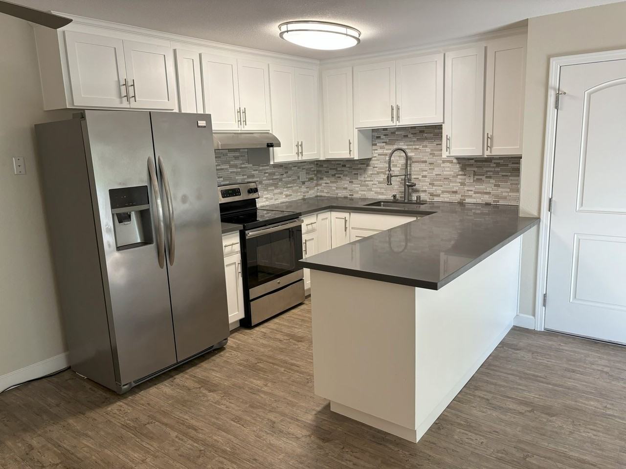 755 14th Ave #214 - Photo 5 of 36
