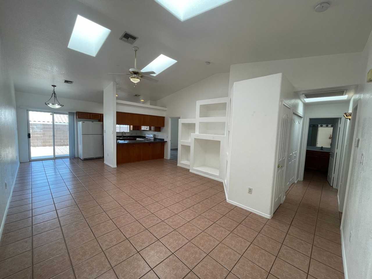 10714 E 35th Pl - Photo 3 of 19