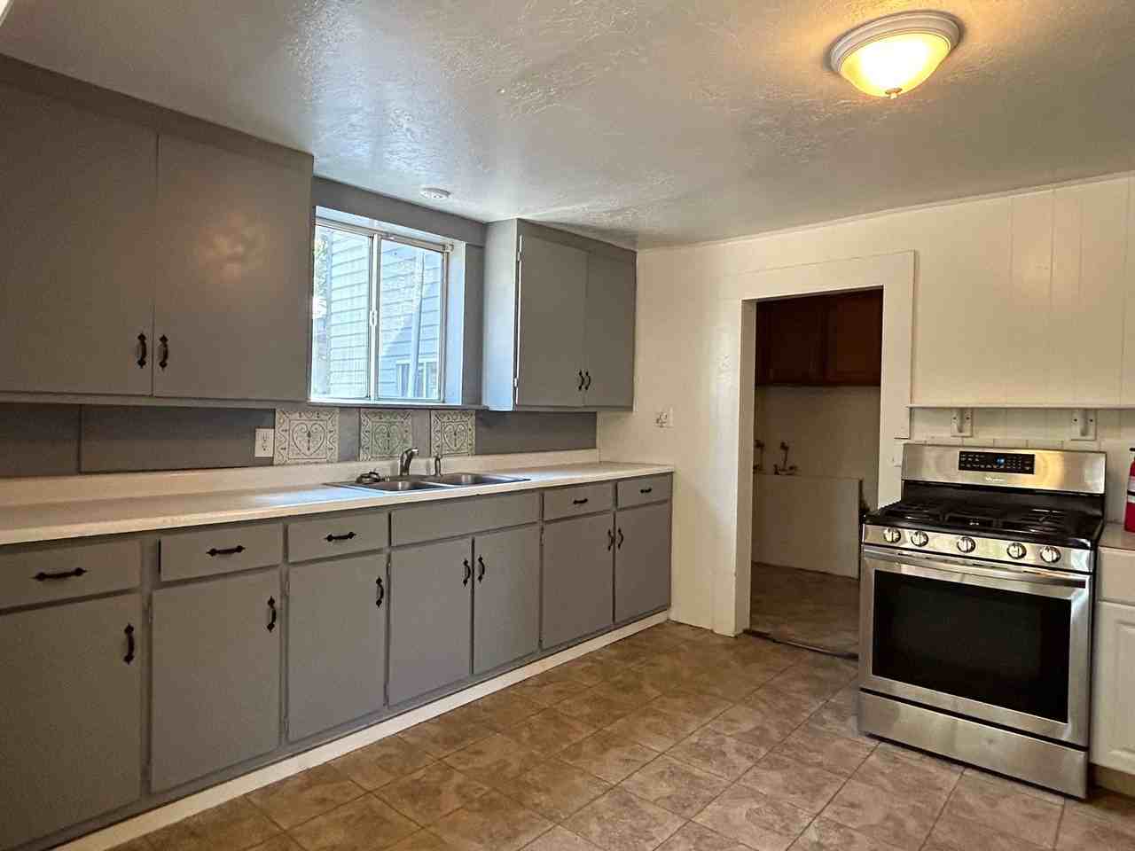 7252 Lincoln Blvd - Photo 3 of 15