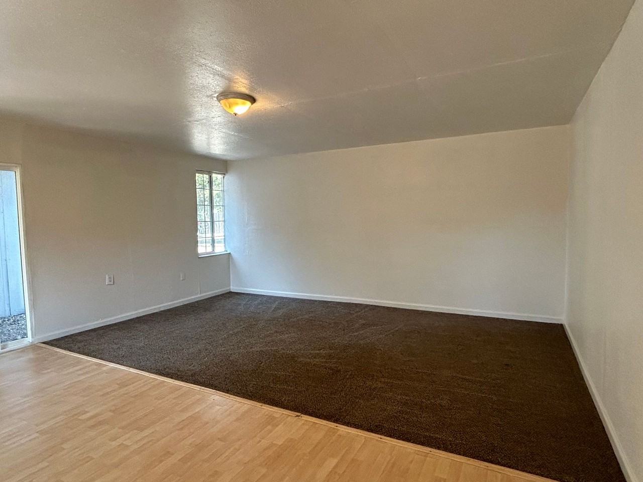 7252 Lincoln Blvd - Photo 4 of 15