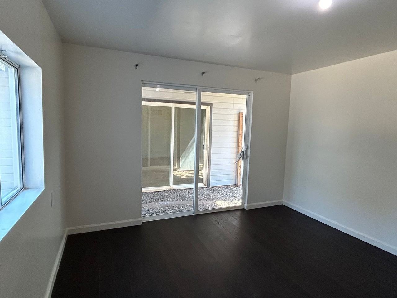 7252 Lincoln Blvd - Photo 5 of 15