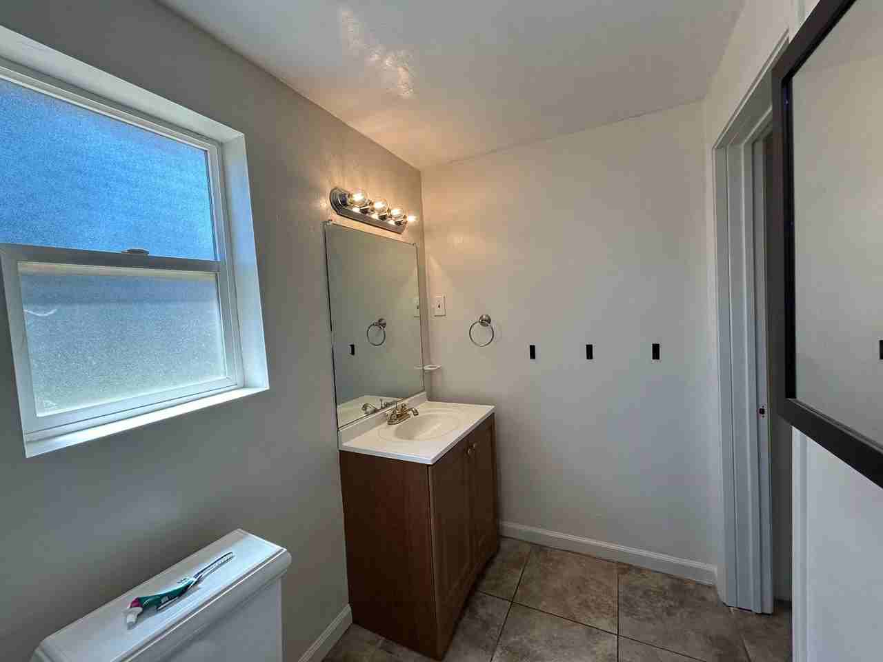 7252 Lincoln Blvd - Photo 6 of 15