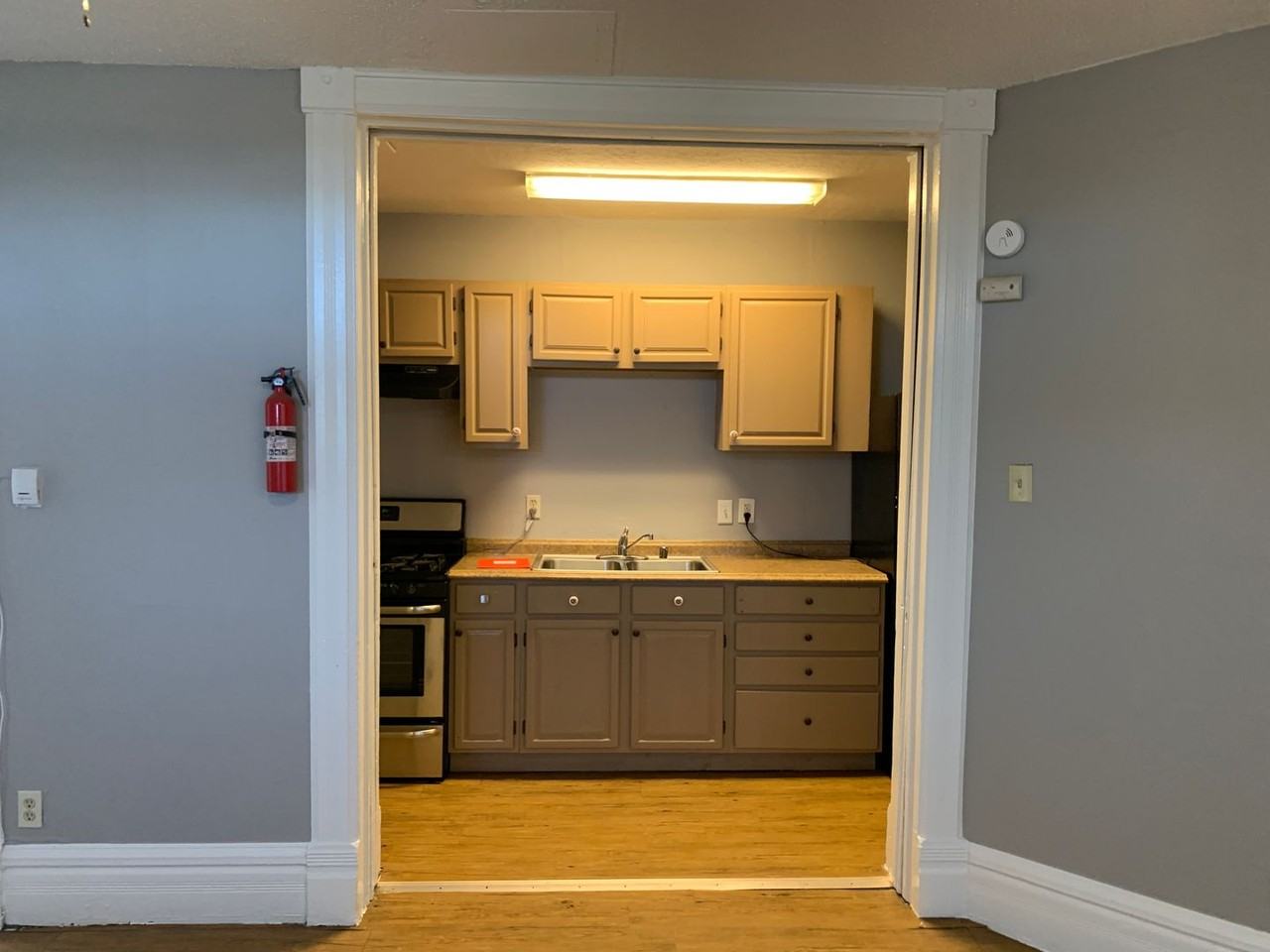 10 unit apartment building - Photo 6 of 13