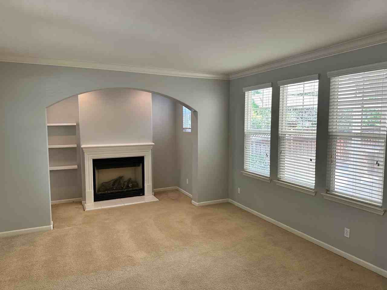 414 W Moraga St - Photo 3 of 23