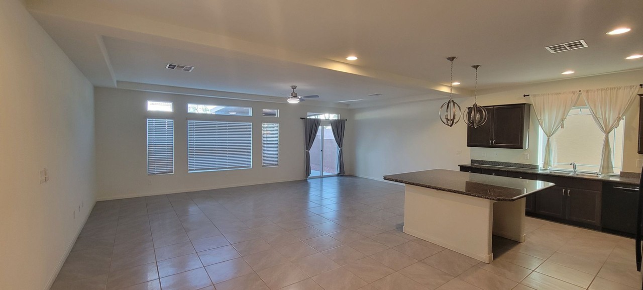 9891 Panther Hollow St - Photo 4 of 29