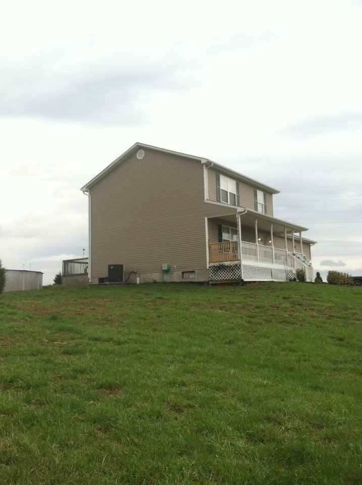 1356 Hobbs Reesor Rd - Photo 2 of 46