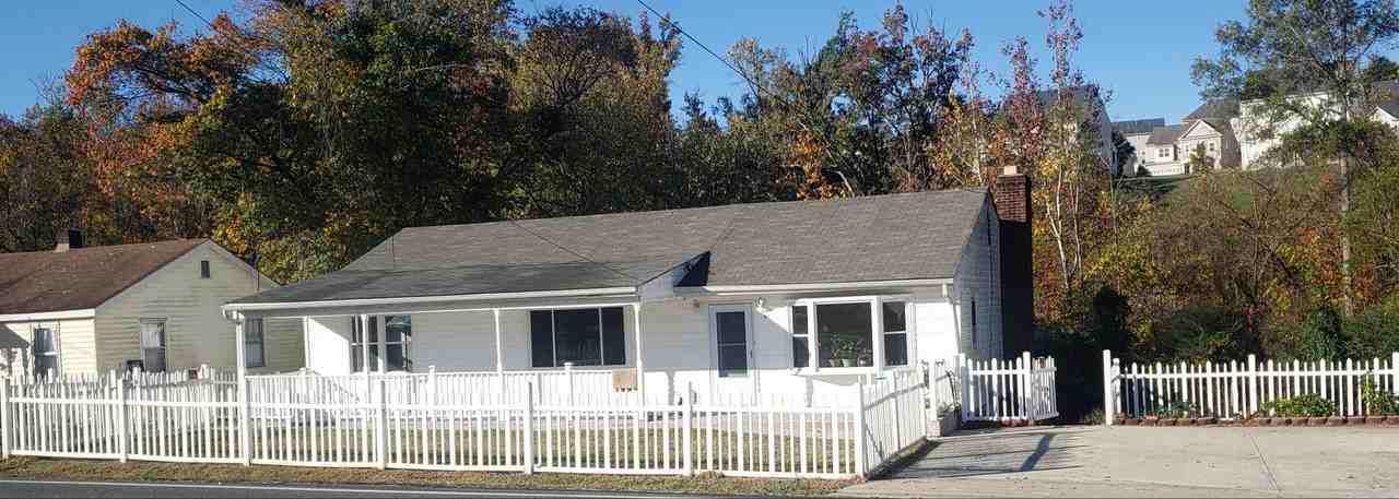 97 Truslow Rd - Photo 2 of 33