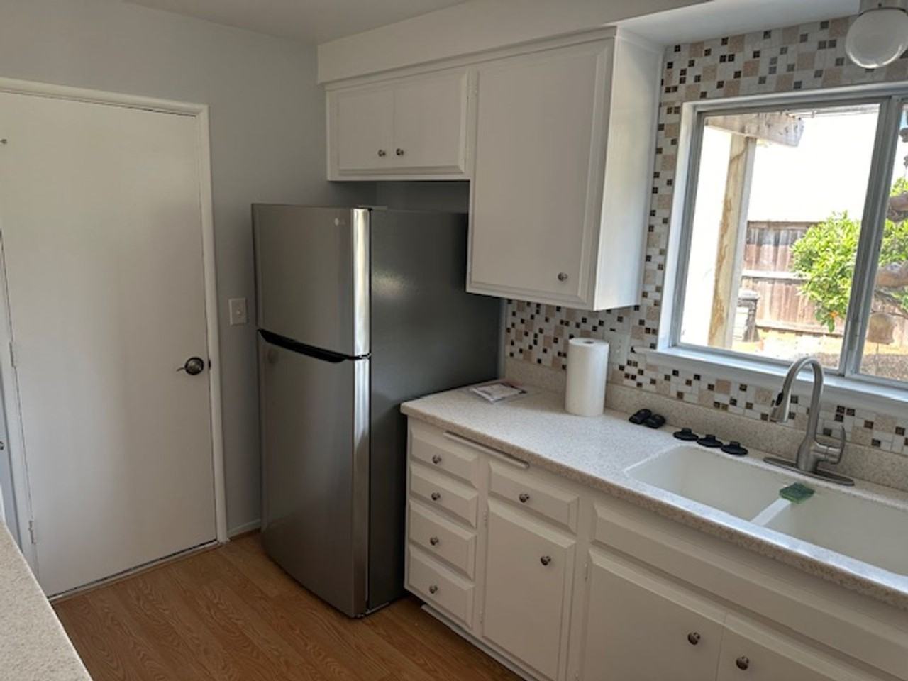 568 Beaumont Way - Photo 3 of 16