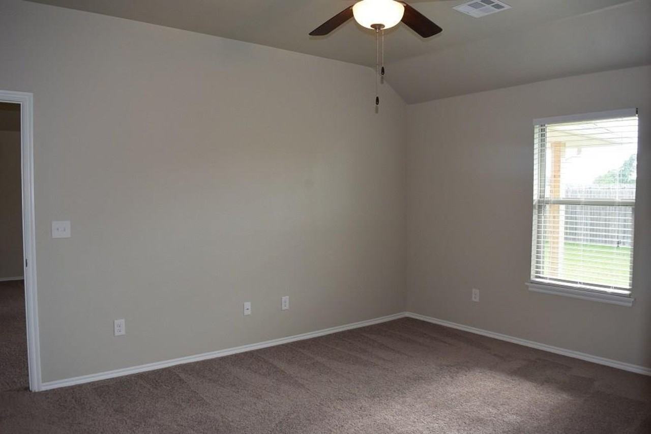 4704 River Mesa Dr - Photo 7 of 12