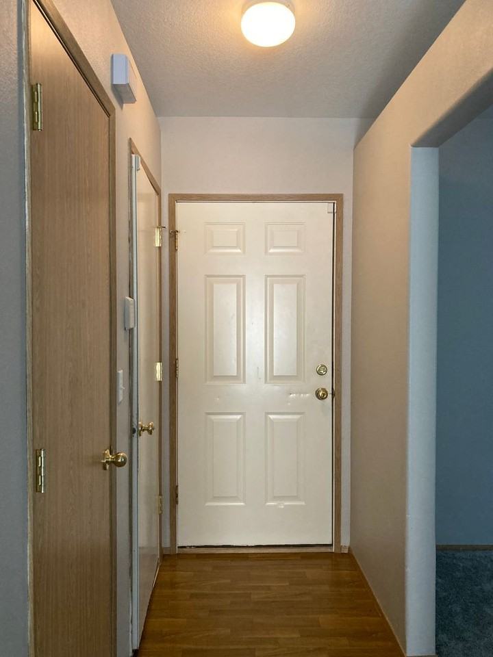 1216 Cramner St - Photo 2 of 33