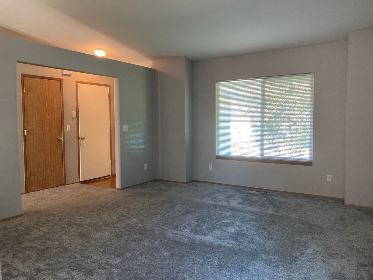 1216 Cramner St - Photo 3 of 33