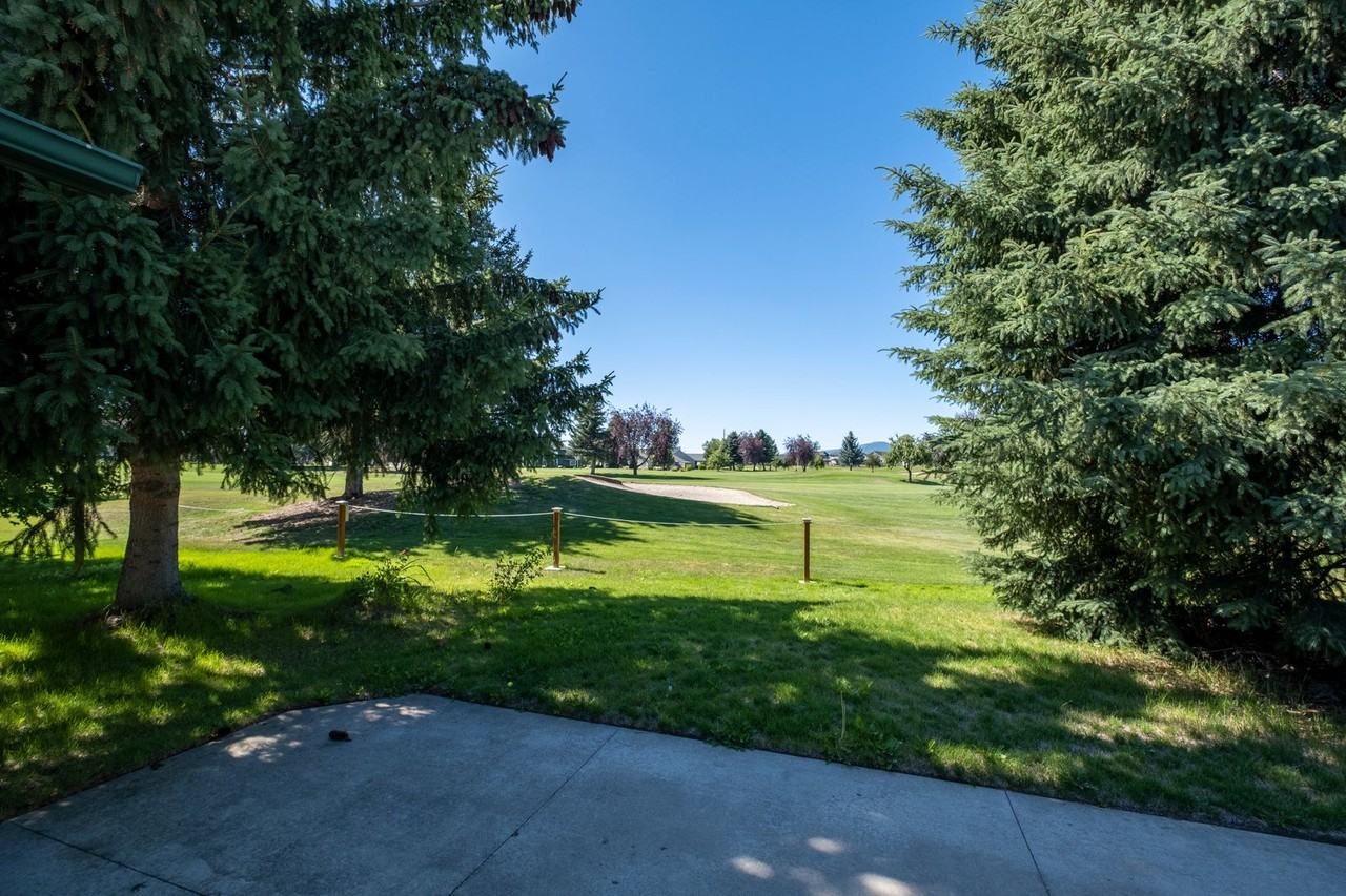 645 E Bogie Dr - Photo 2 of 22