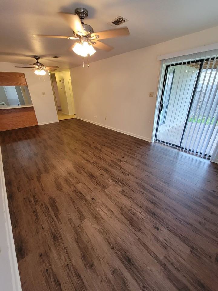 605 Navarro Dr - Photo 5 of 16