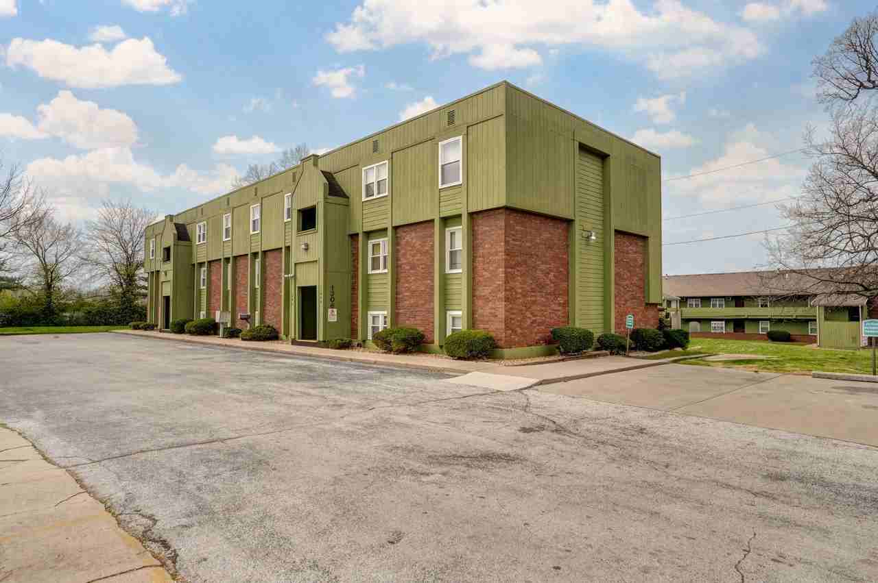 1246 E Norton Rd - Photo 2 of 30