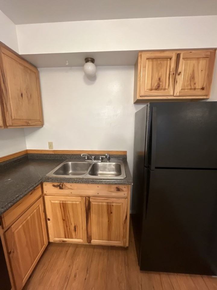 1812 Phillips - Photo 2 of 16