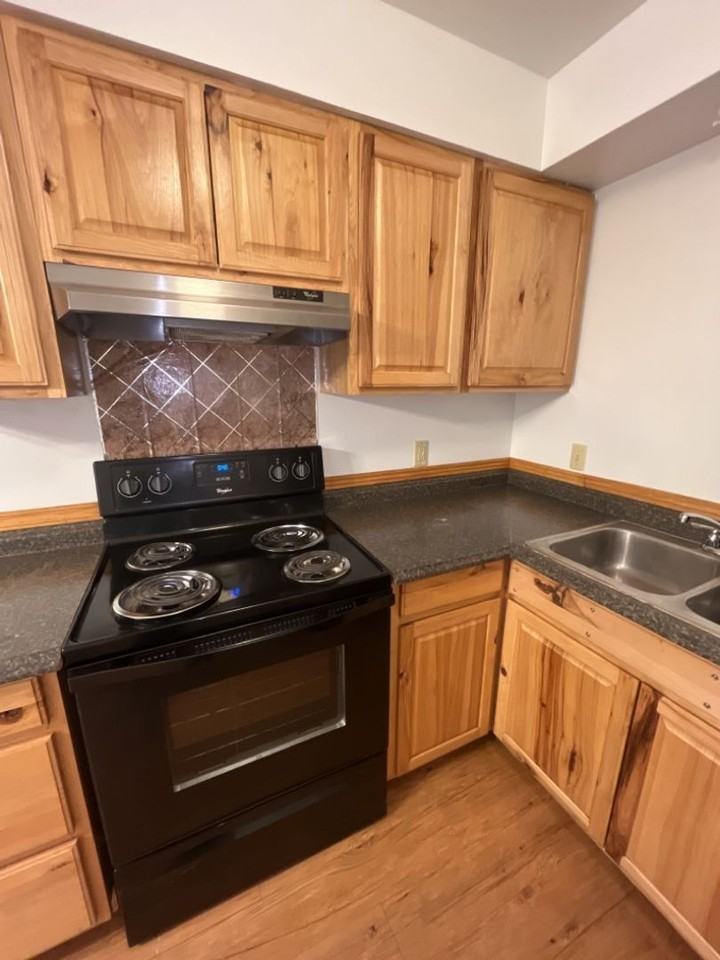 1812 Phillips - Photo 3 of 16