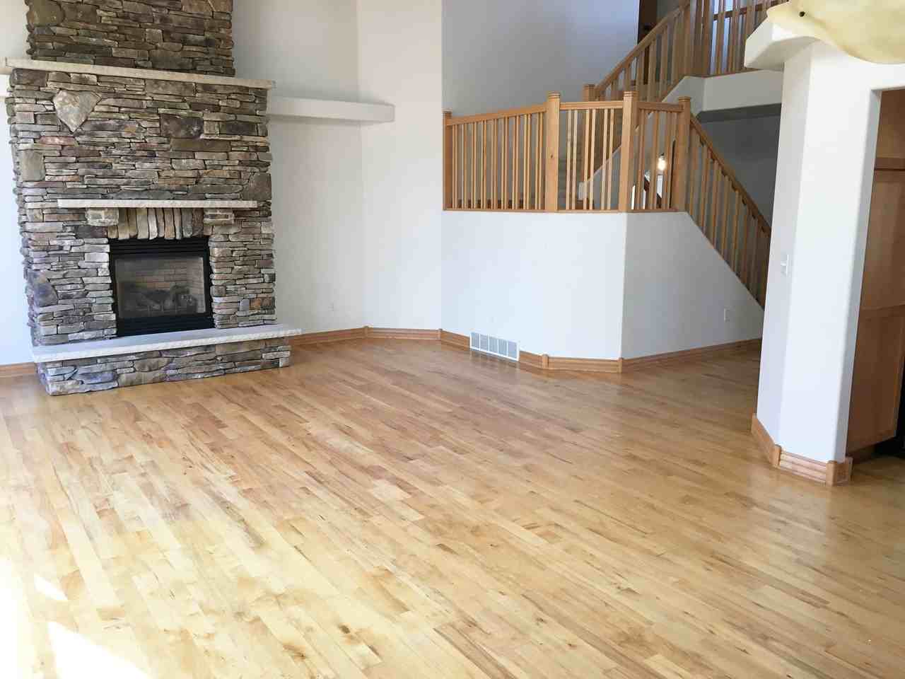 221 Lavina Dr - Photo 6 of 24