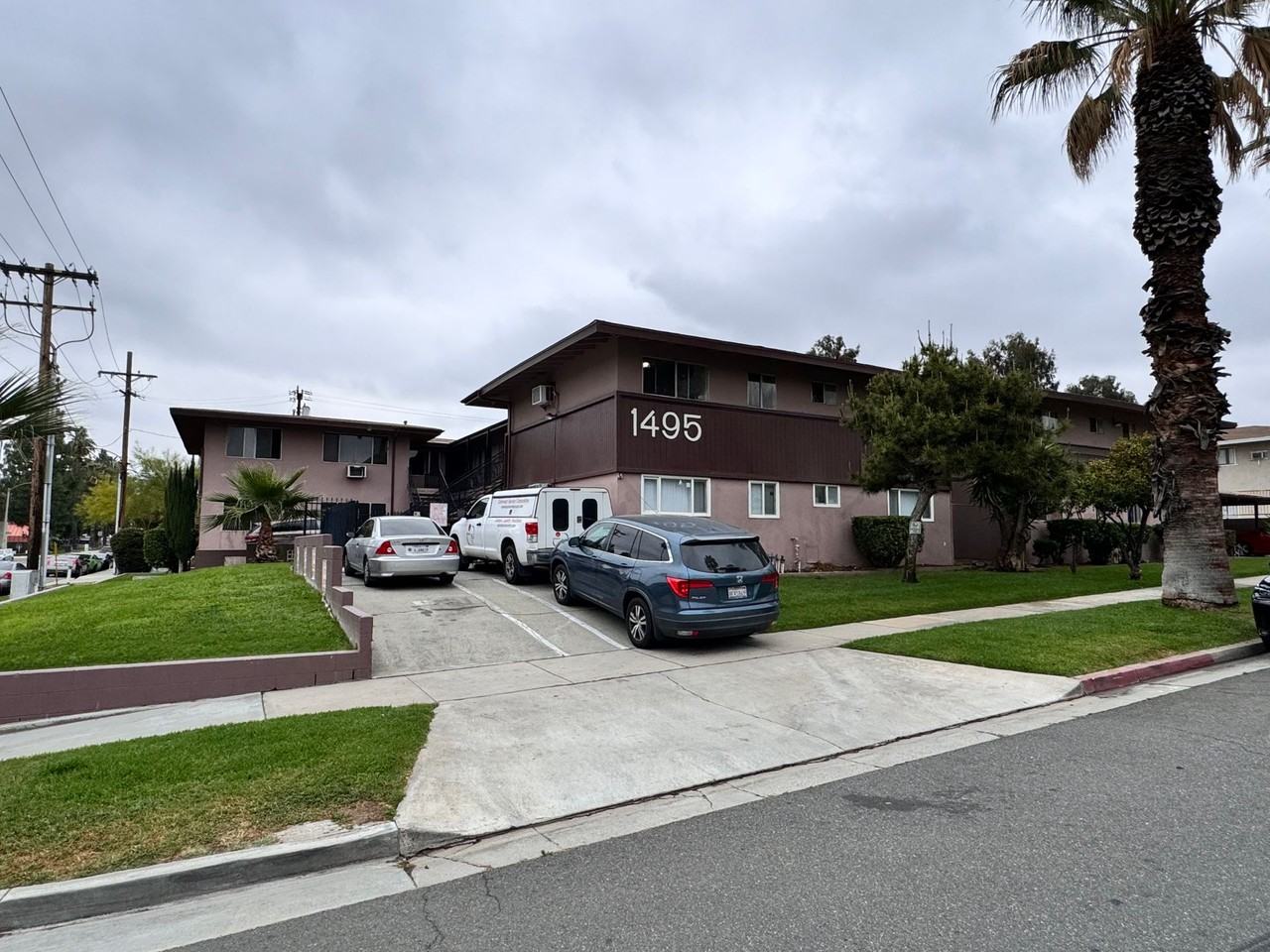 7th St - Photo 2 of 3