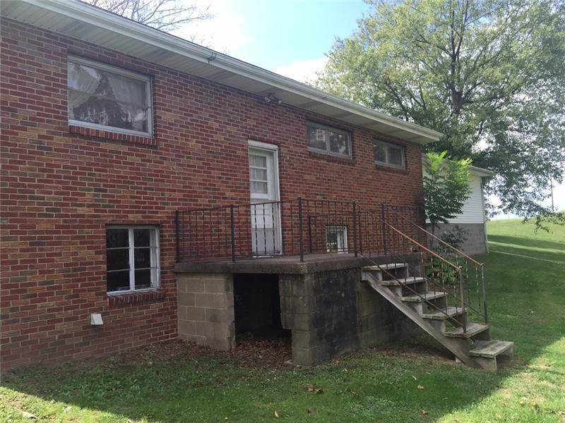 72659 Uniontown Flushing Rd - Photo 2 of 10