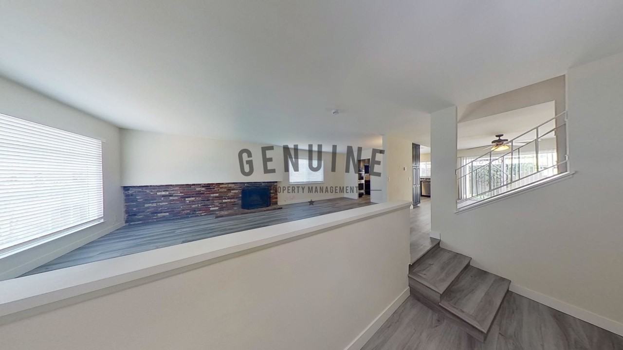 10012 Starbright Cir - Photo 3 of 30