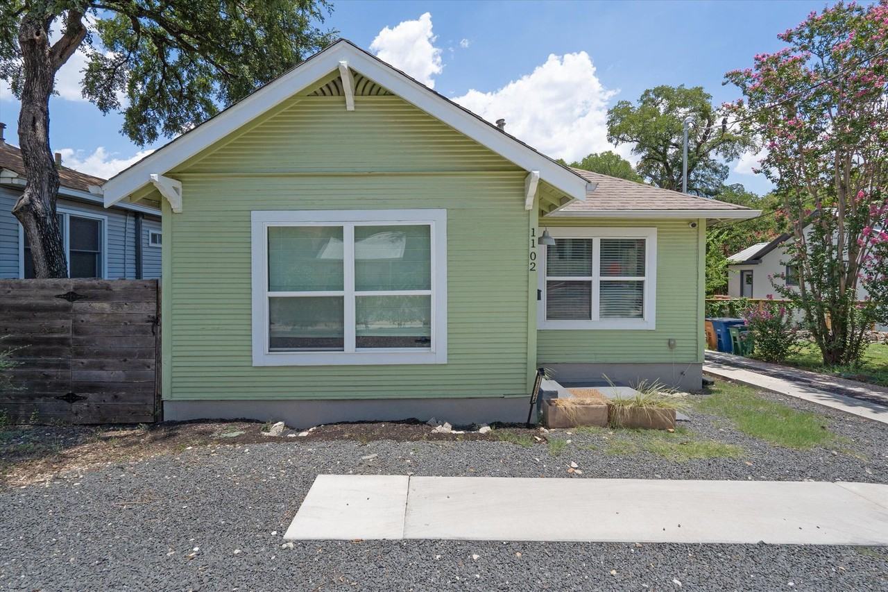 1102 Woodland Ave #A - Photo 4 of 25