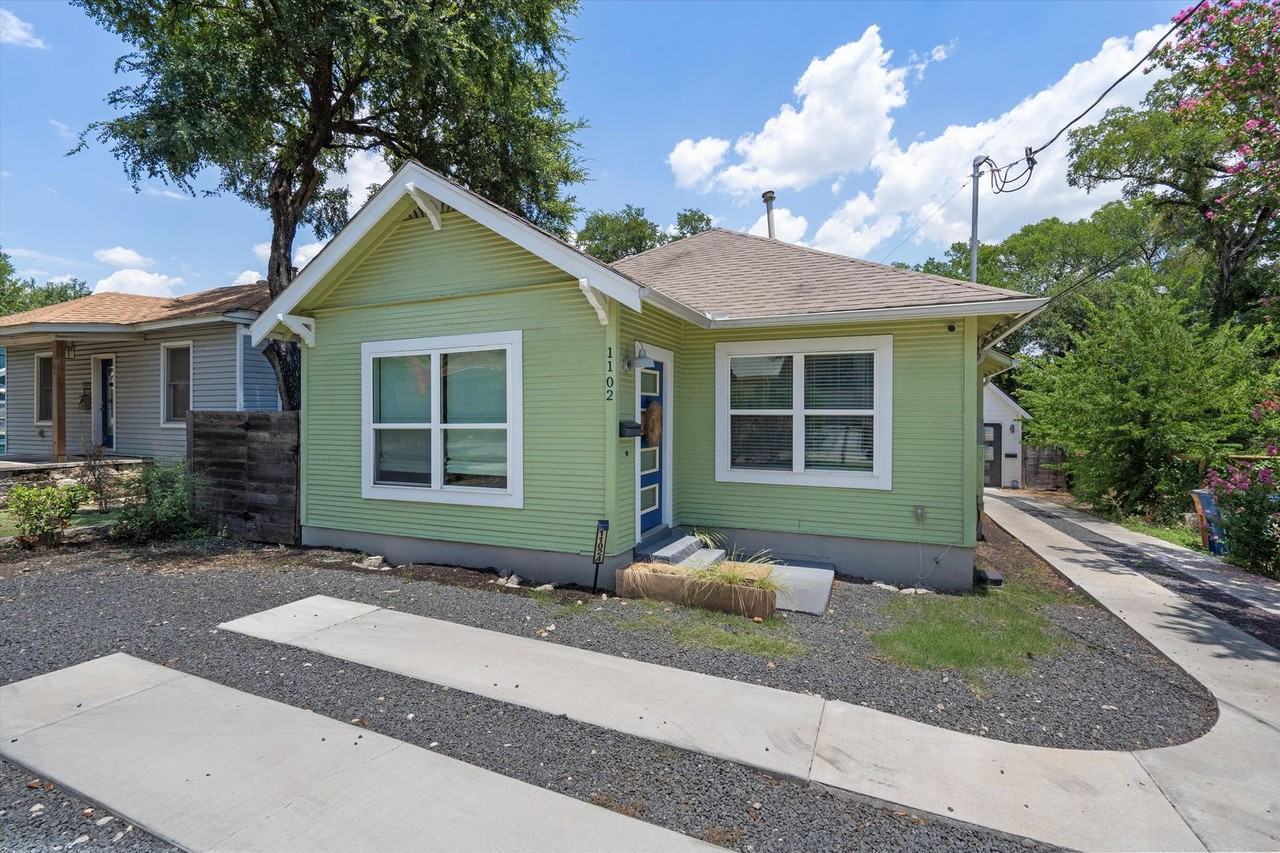 1102 Woodland Ave #A - Photo 5 of 25