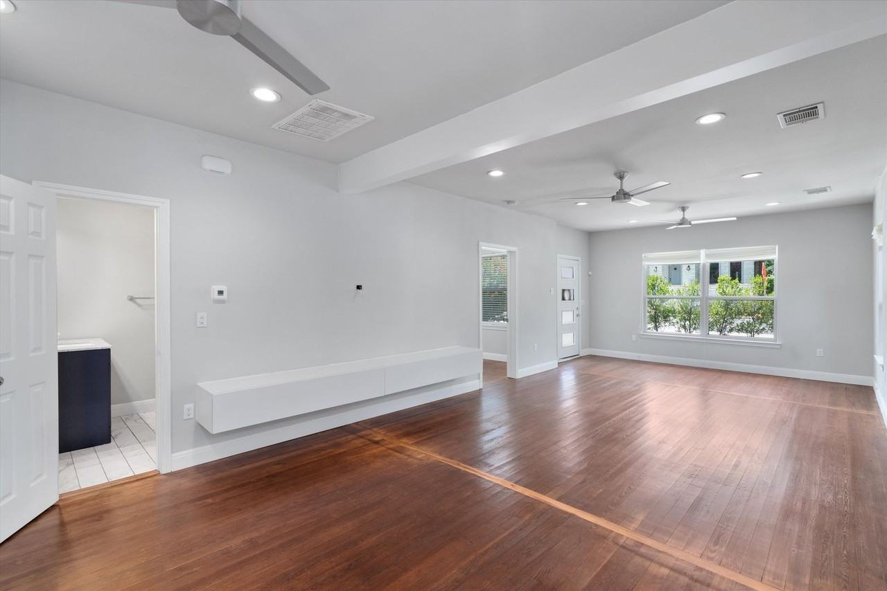 1102 Woodland Ave #A - Photo 7 of 25