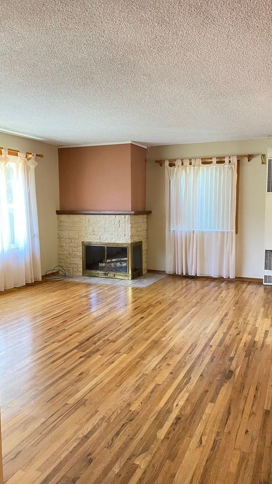 486 Ne Doug Fir St - Photo 4 of 17