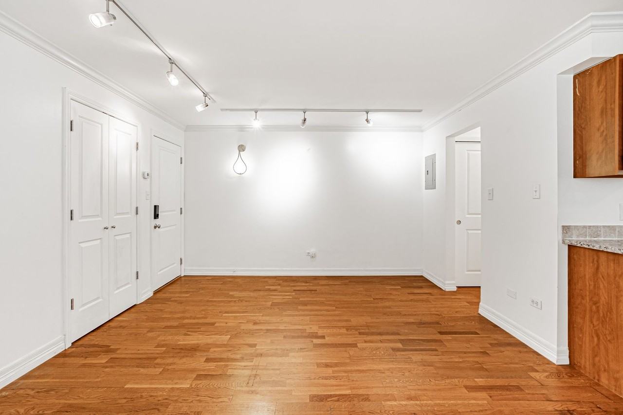 1330 Race St - Photo 2 of 18