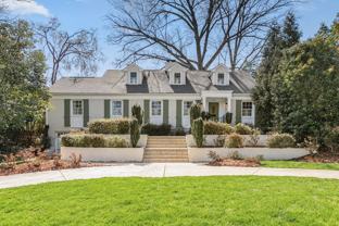 203 Elmwood Dr - Photo 1 of 1