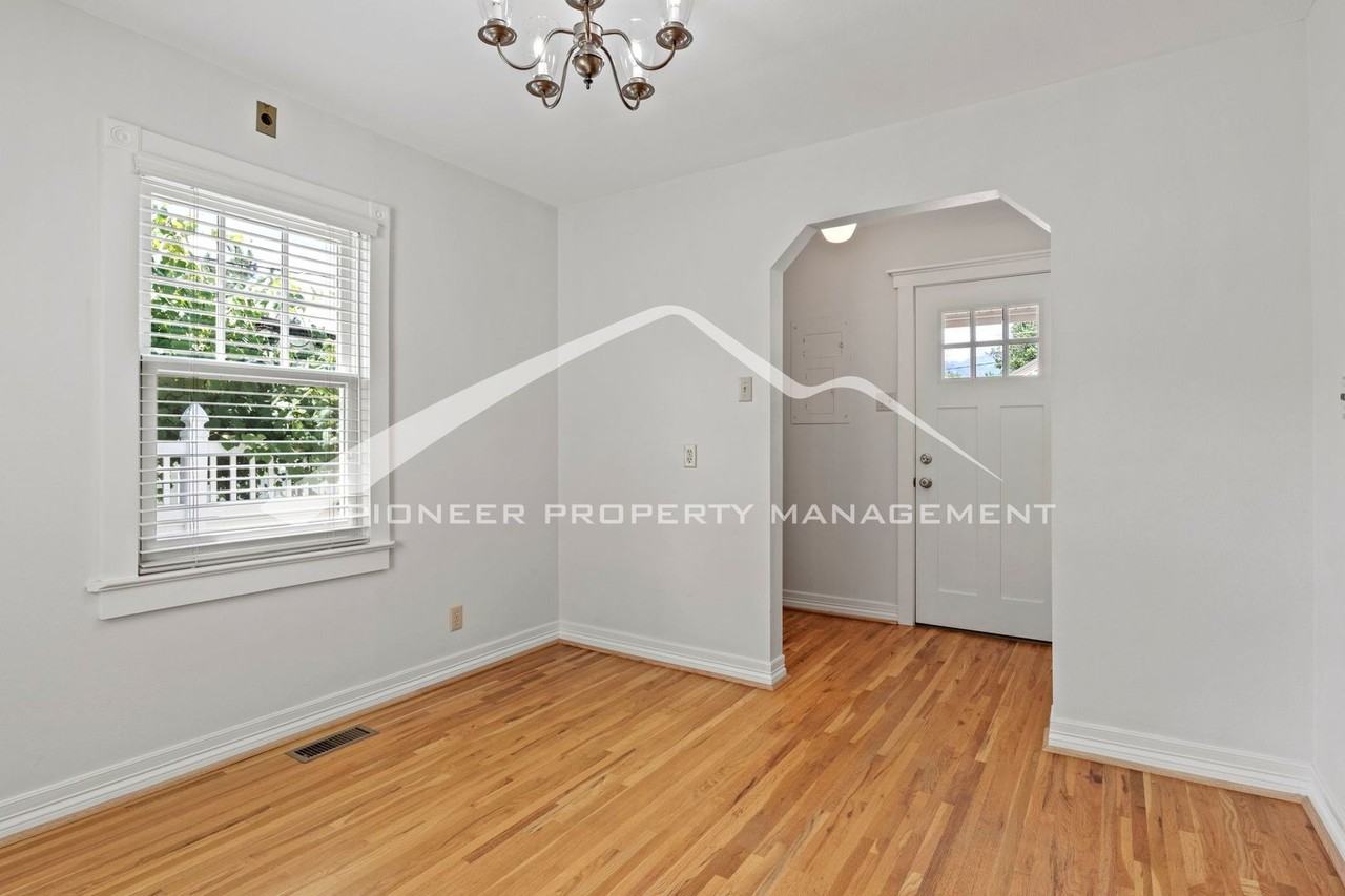 1324 N Franklin St - Photo 6 of 25