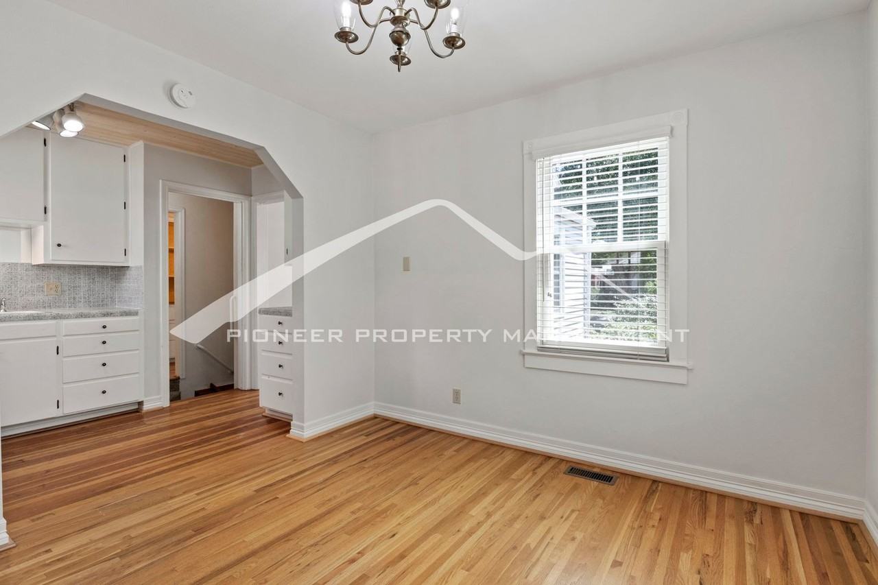 1324 N Franklin St - Photo 7 of 25