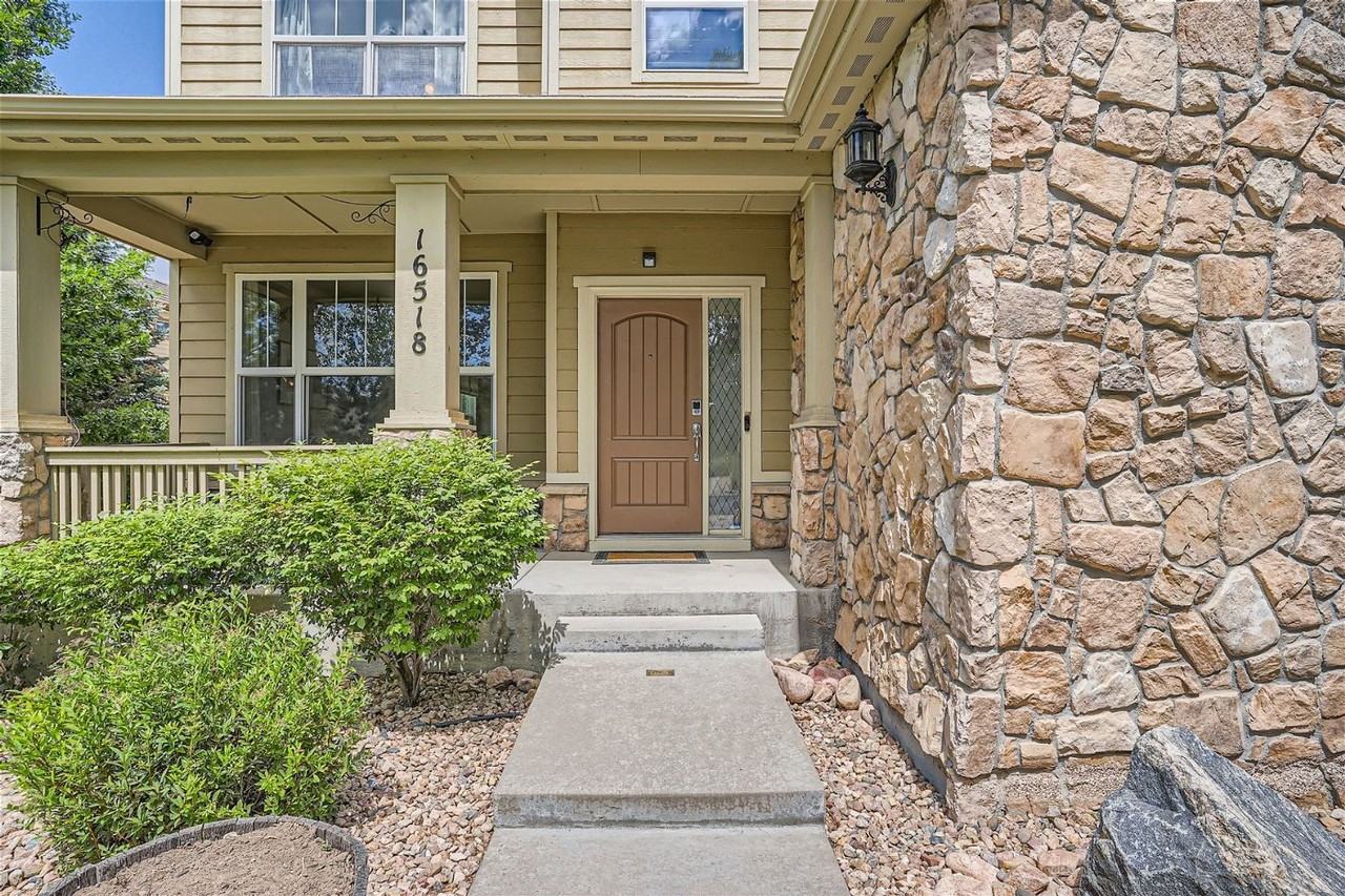 16518 Red Rock Ln - Photo 2 of 44