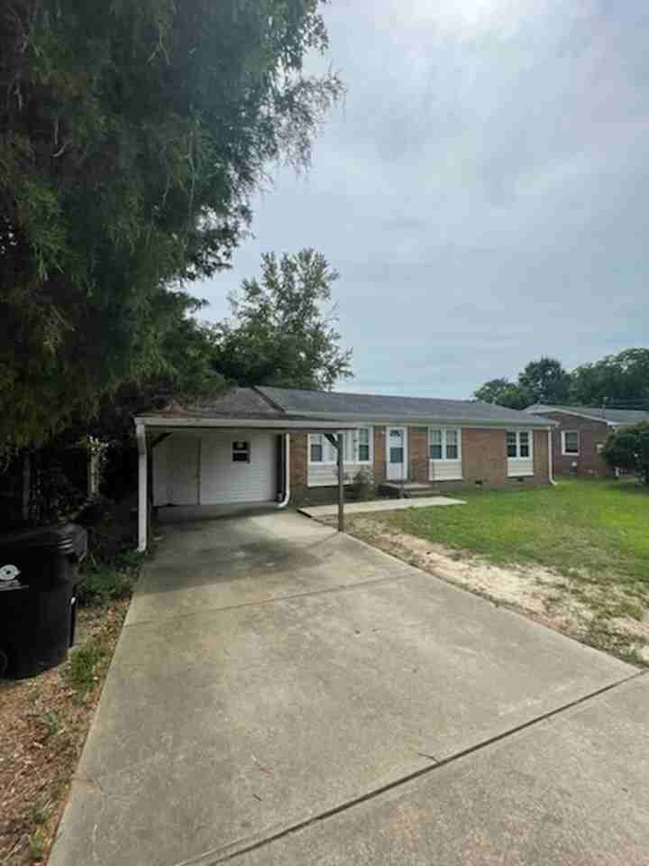 513 Frazier Dr - Photo 2 of 21