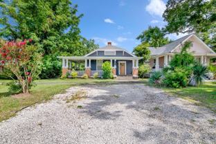 916 E Gonzalez St - Photo 1 of 1