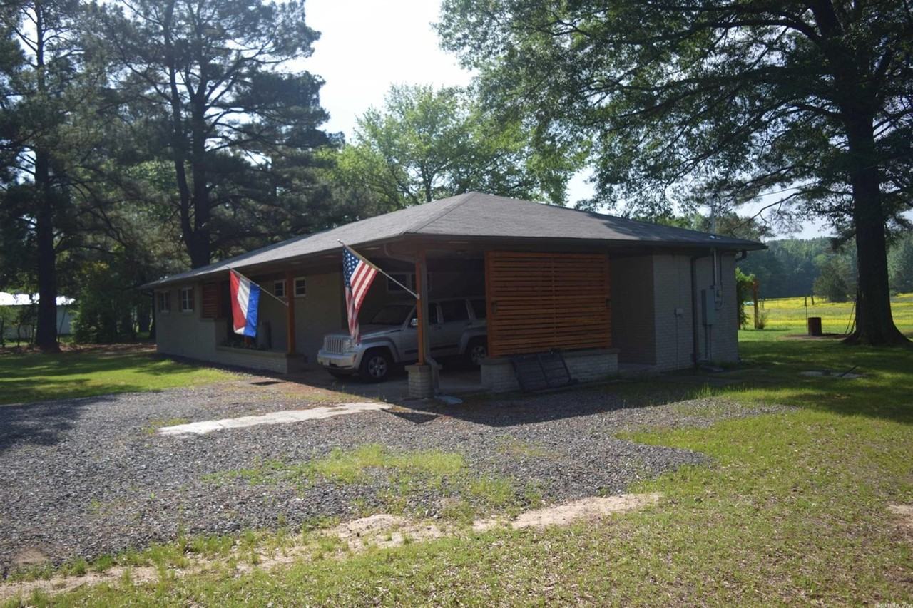 7913 Jacksonville Conway Rd - Photo 3 of 32