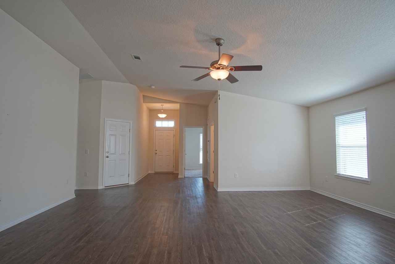 4415 Thistle Pine Ct - Photo 3 of 23