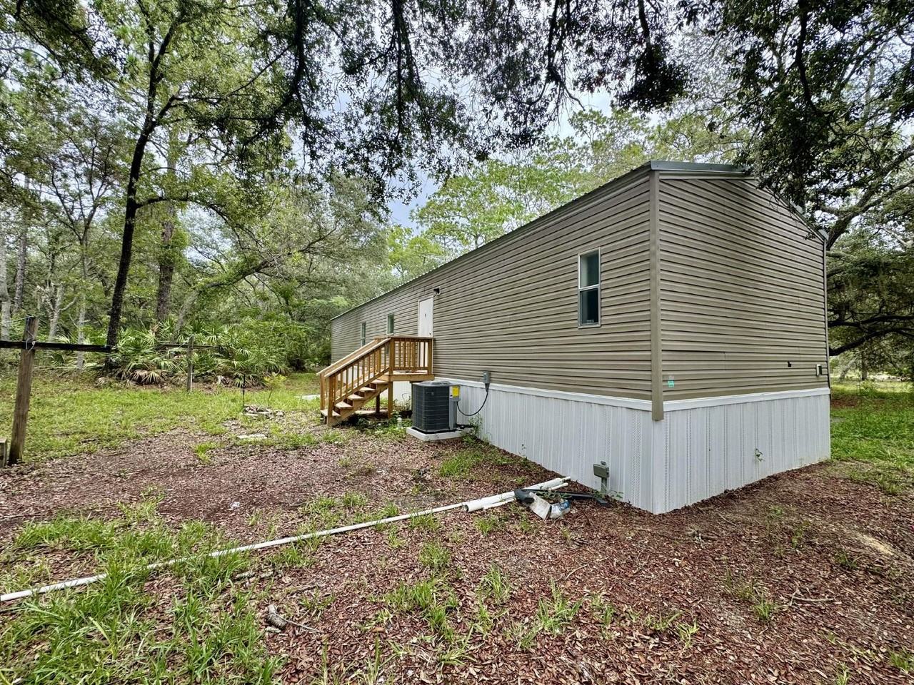 108 Willow Trl - Photo 2 of 16