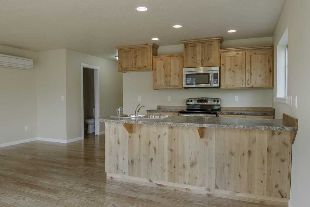 1806 College St - Photo 2 of 8