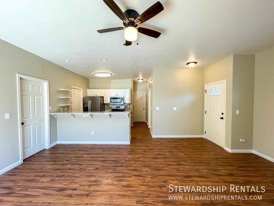 618 E Camden Ln - Photo 7 of 50