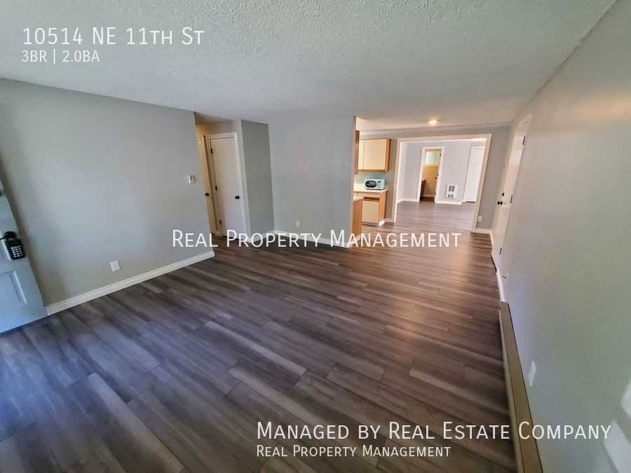 10514 Ne 11th St - Photo 2 of 15