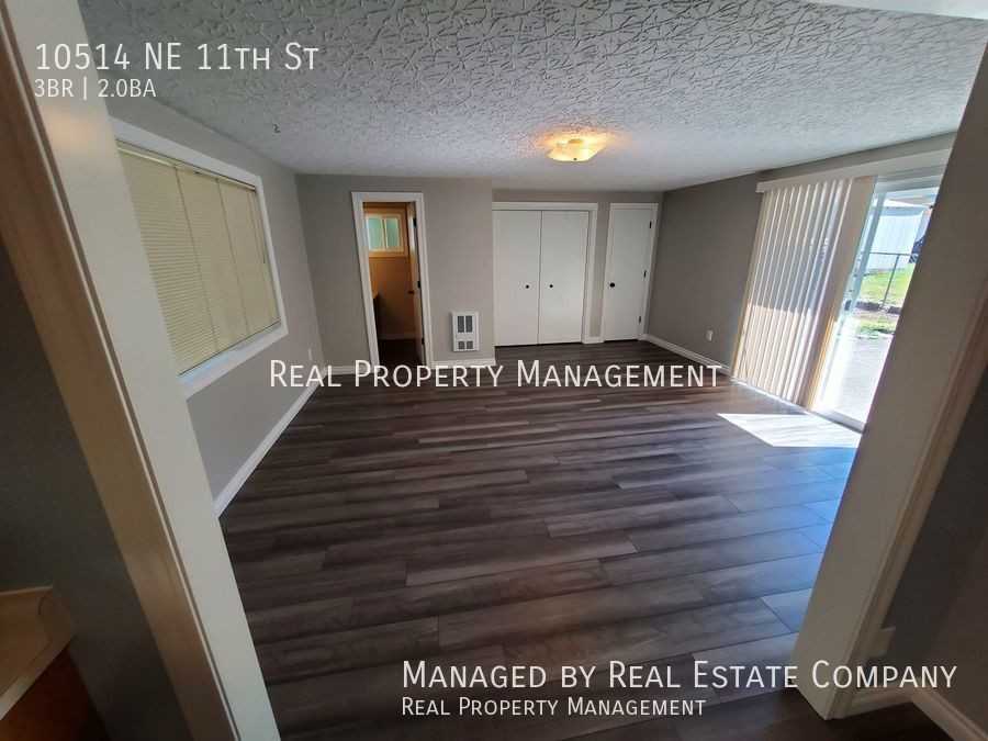 10514 Ne 11th St - Photo 3 of 15